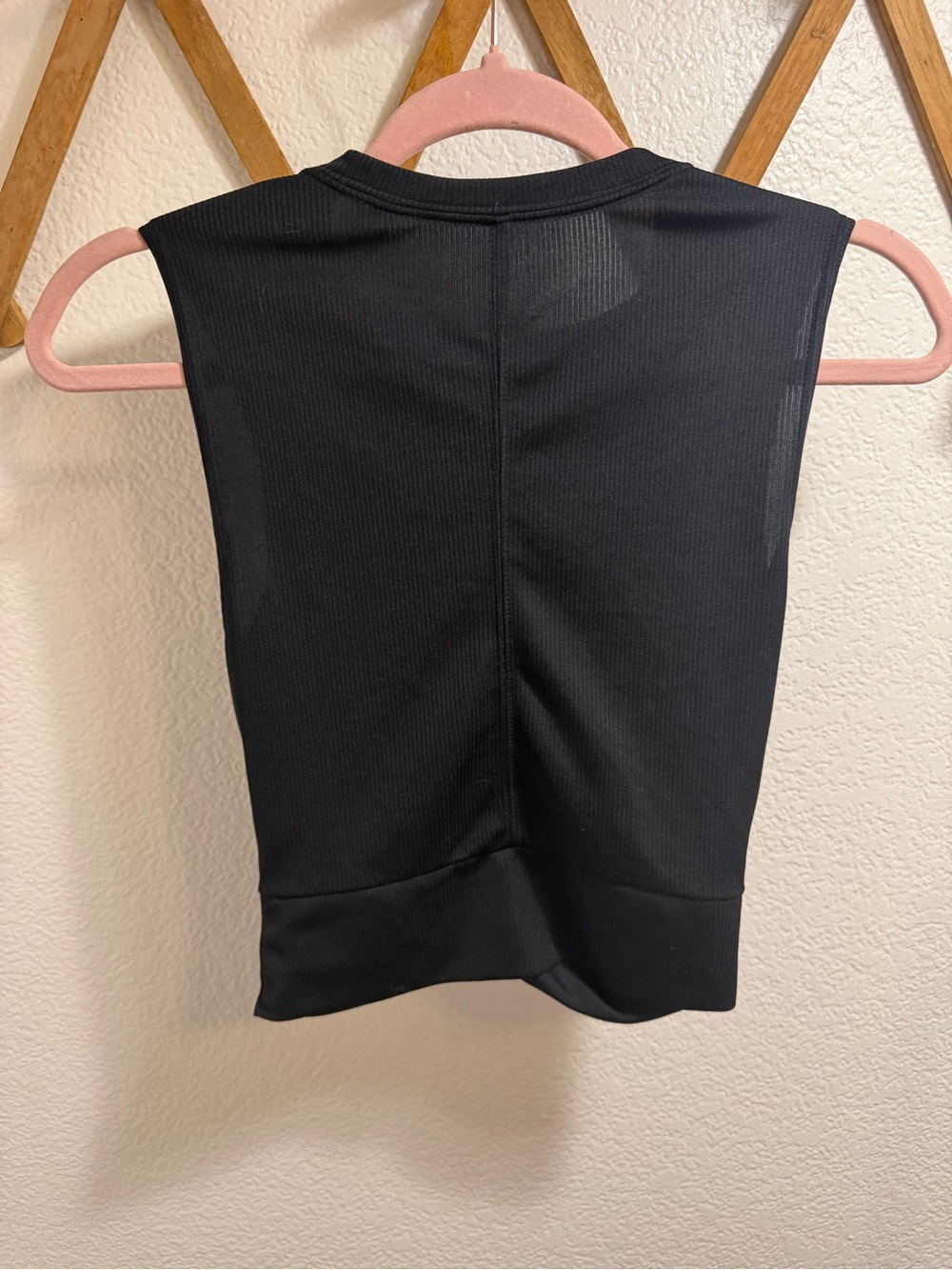 Nike Black Sleeveless Ribbed Tank Top with White Swoosh - Picture 3 of 3